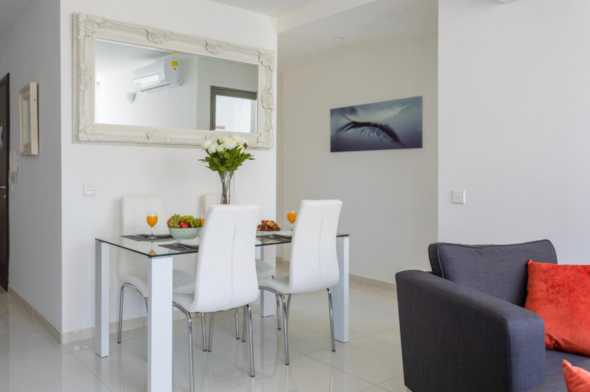 Saint Julian - Lovely Apartment With Terrace - Cityapartmentstay Saint Julian's Ngoại thất bức ảnh